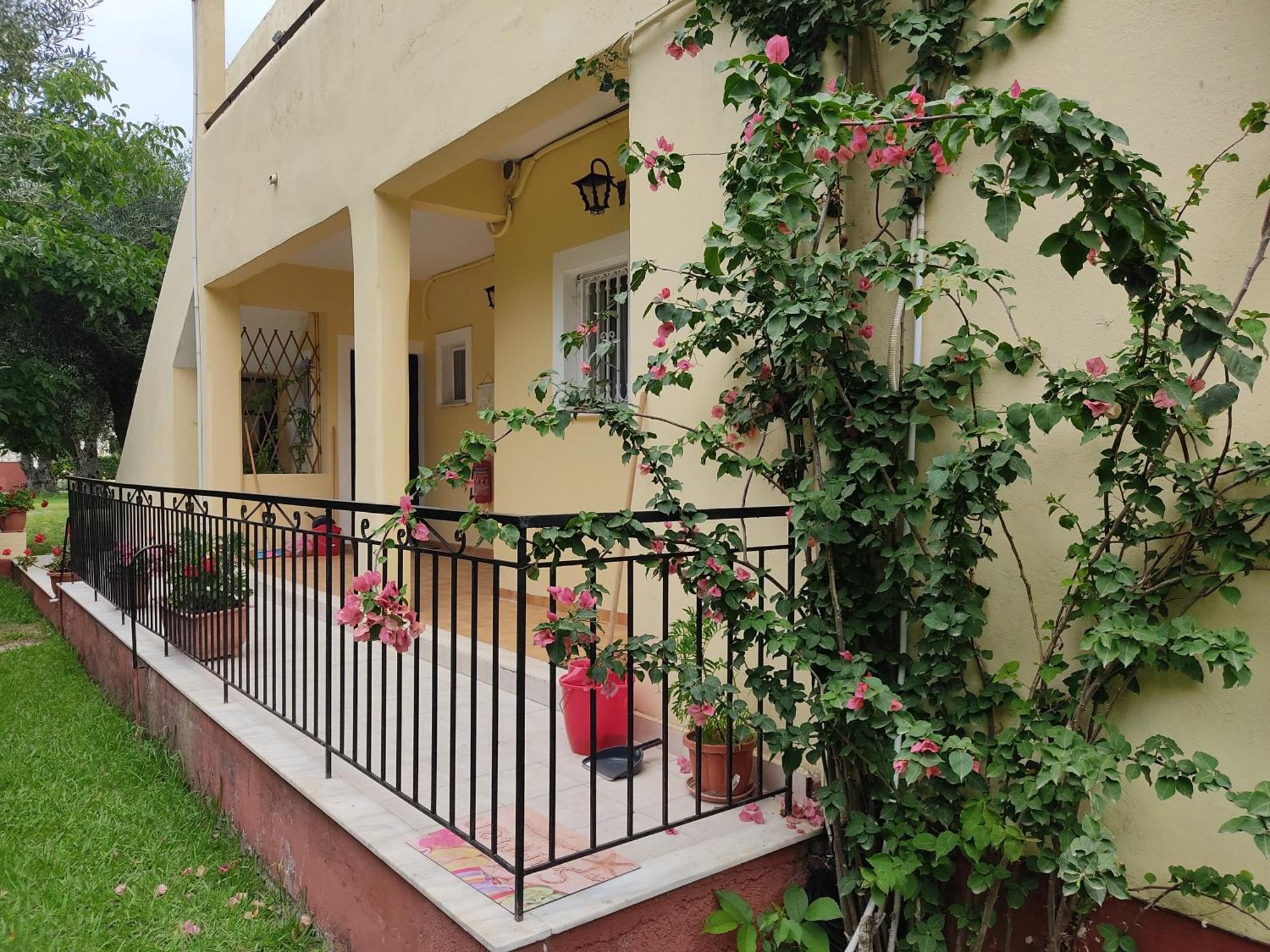 Oliveland Apartments Kávos Екстериор снимка