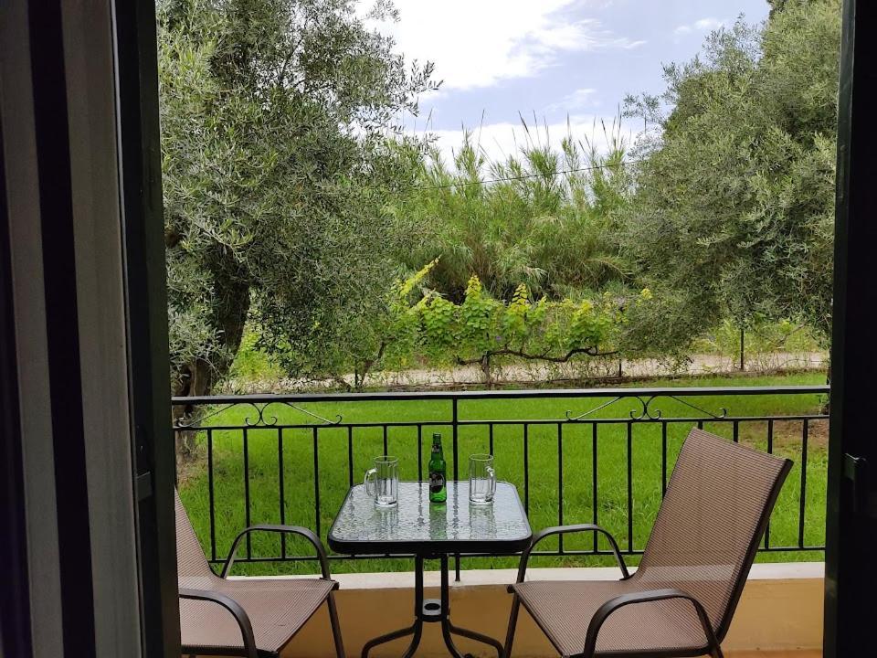 Oliveland Apartments Kávos Екстериор снимка
